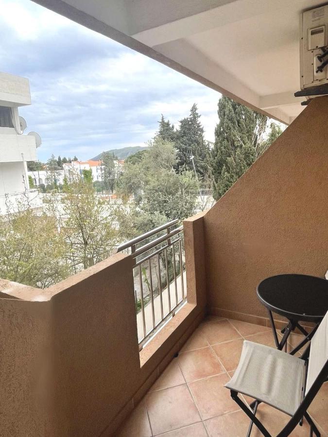 Hotel Suzana Budva Exteriör bild