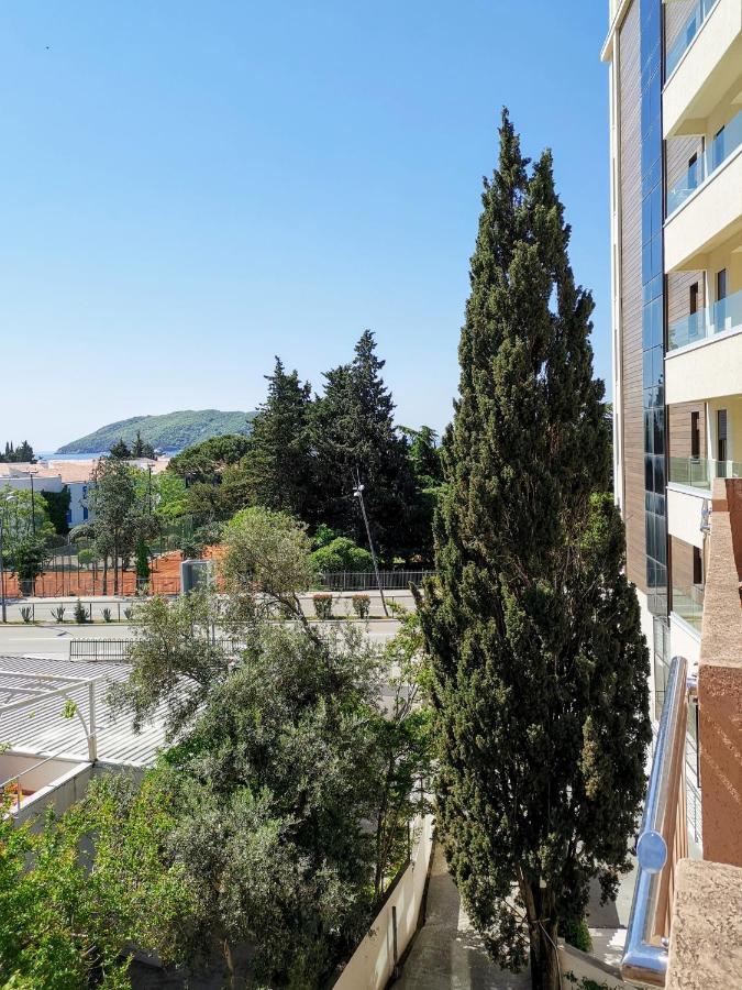 Hotel Suzana Budva Exteriör bild