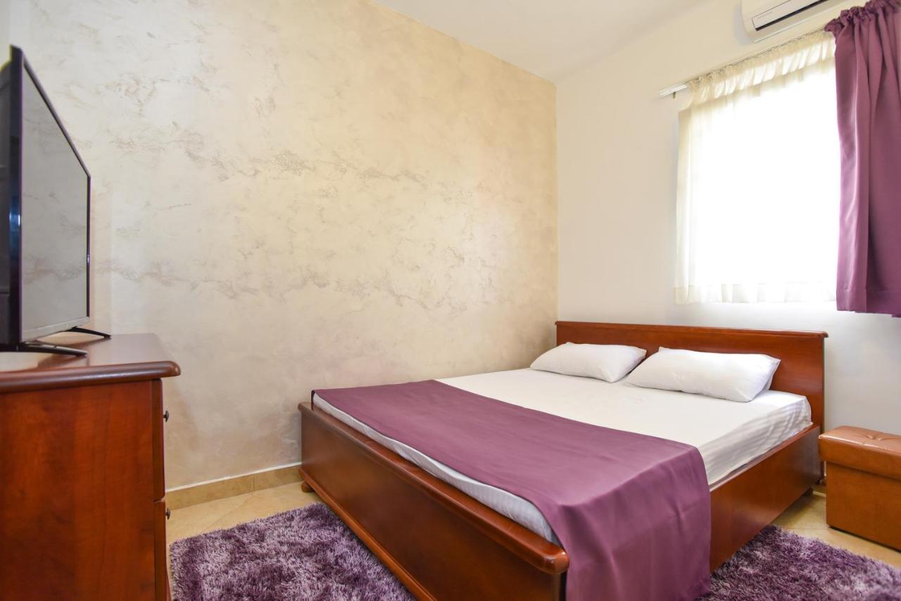 Hotel Suzana Budva Exteriör bild