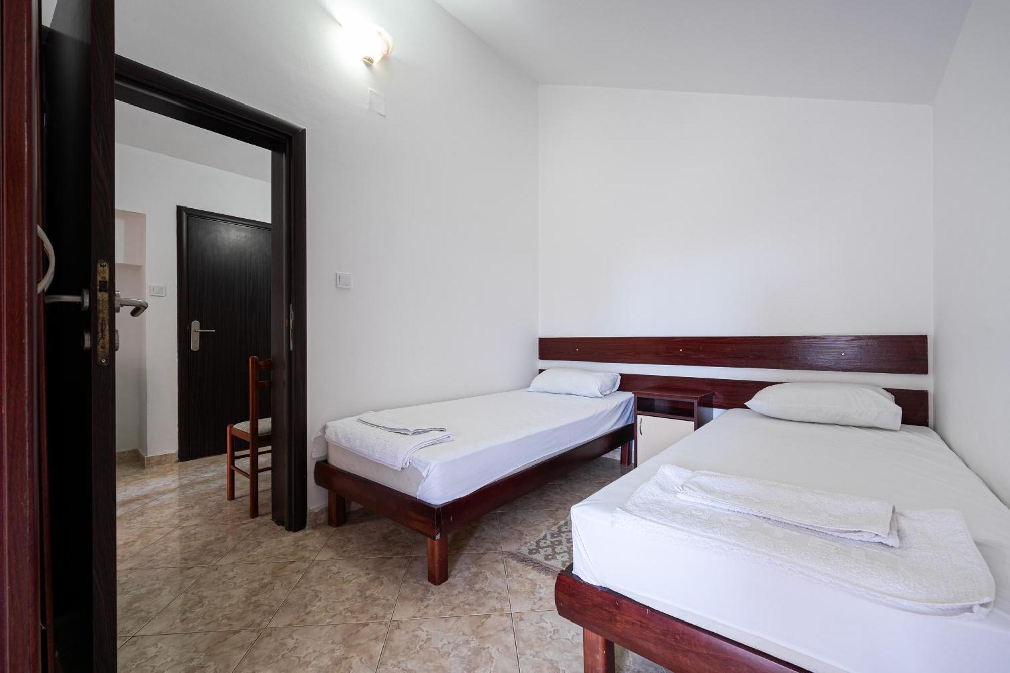 Hotel Suzana Budva Exteriör bild